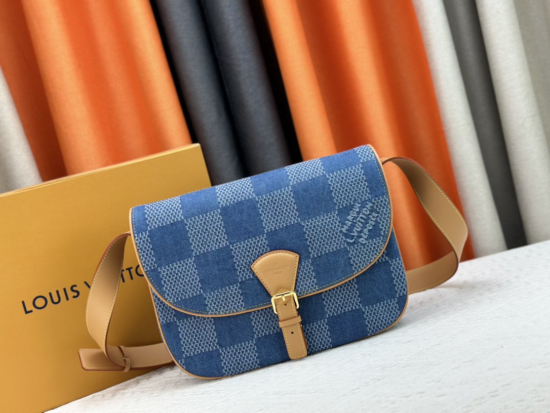 LV bag 631
